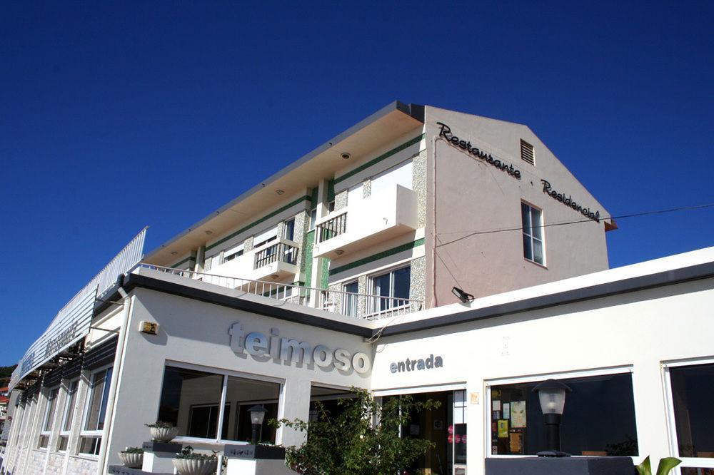 Hotel Teimoso Фигейра да Фош Екстериор снимка